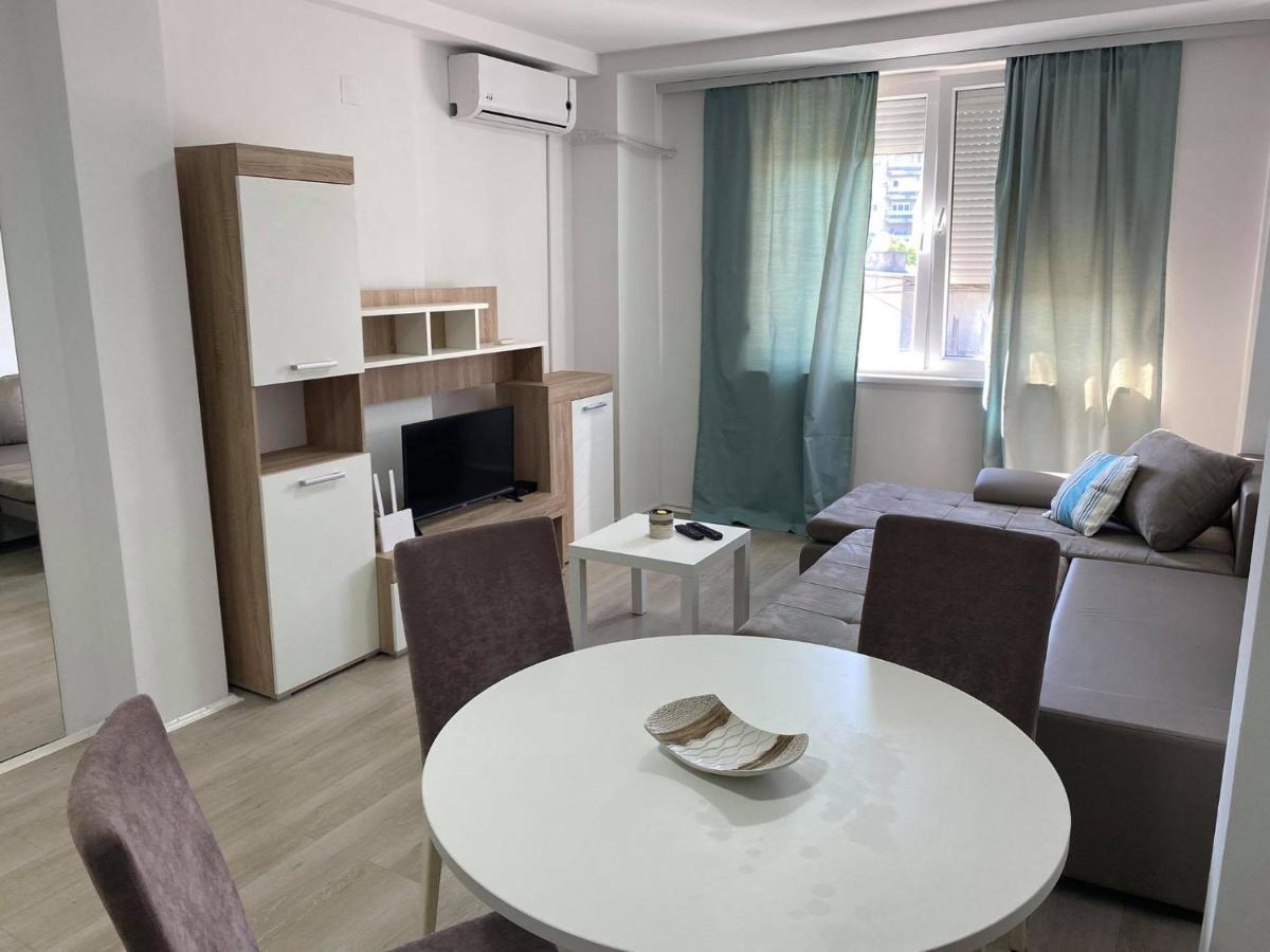 Rentster Appartamento Kumanovo Esterno foto