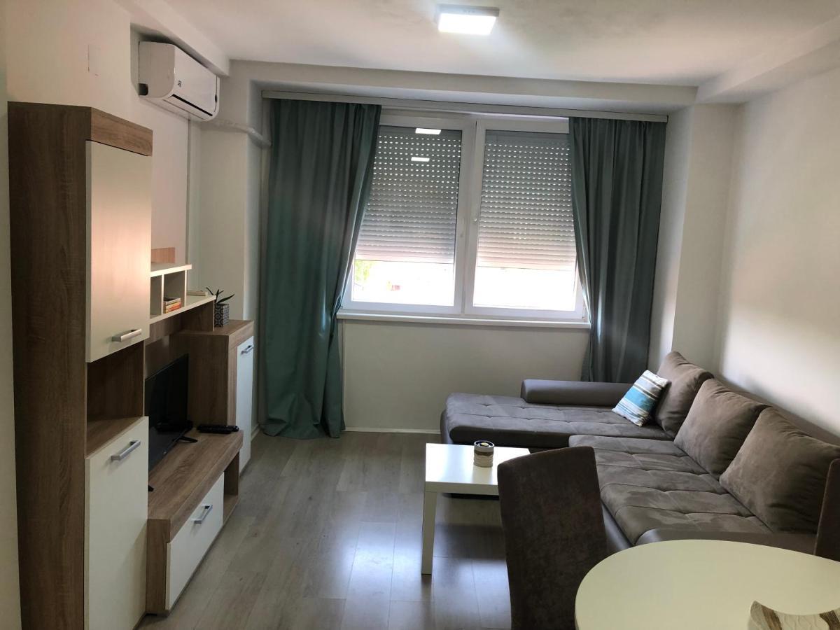 Rentster Appartamento Kumanovo Esterno foto