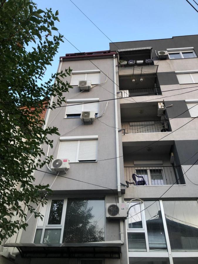Rentster Appartamento Kumanovo Esterno foto